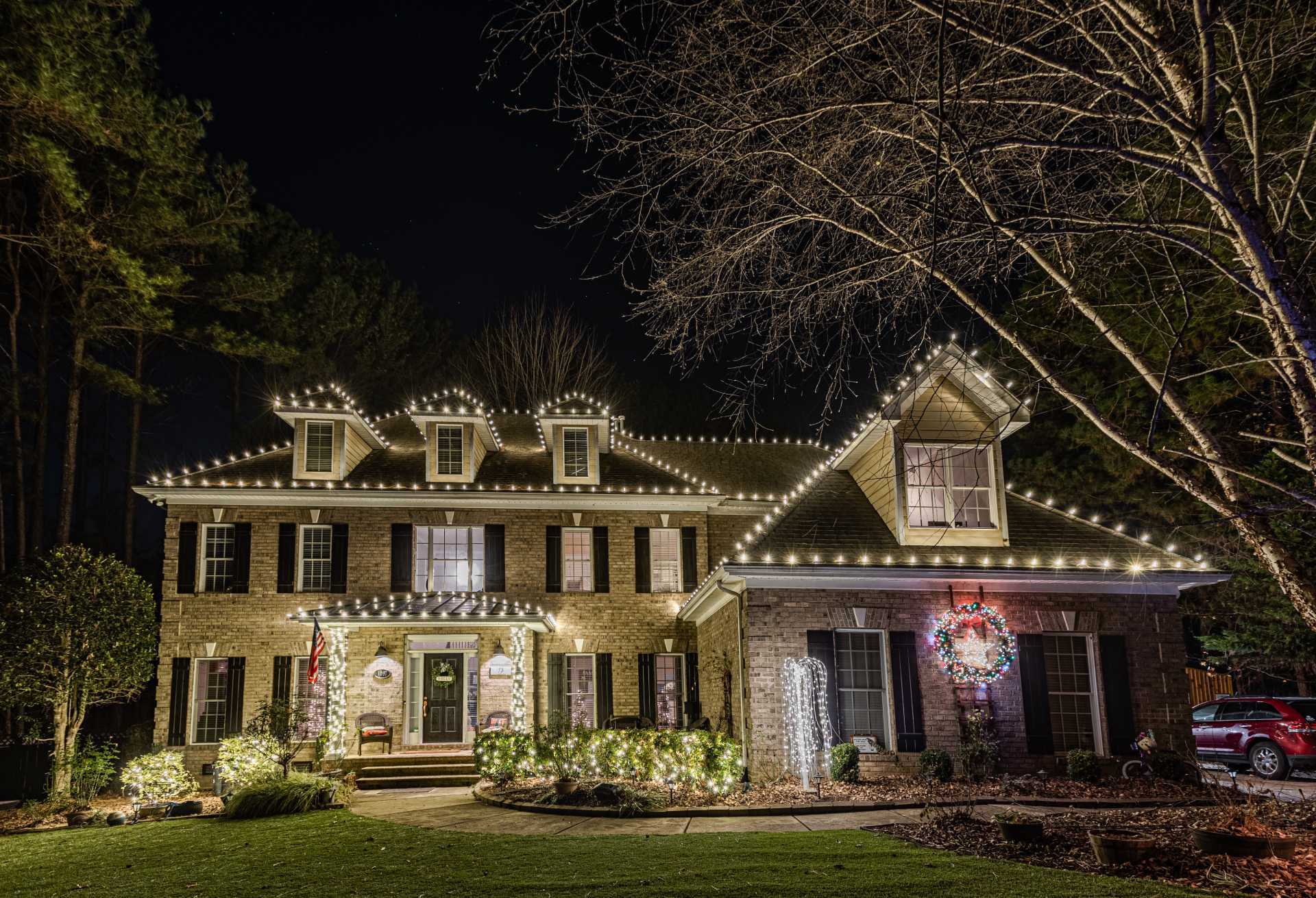 Christmas light installation near me Atlanta colonial home