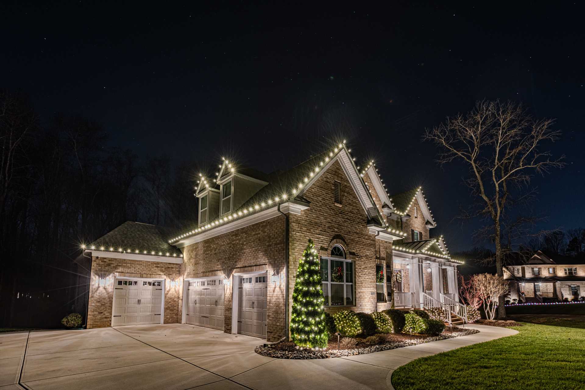 Full home Christmas light installation in Atlanta, GA